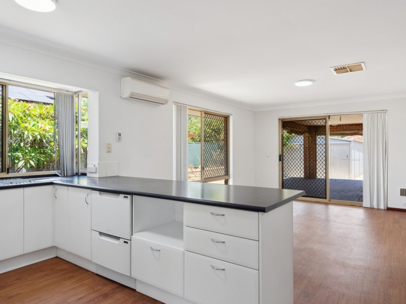 20 Bridal Crescent, Kenwick WA 6107