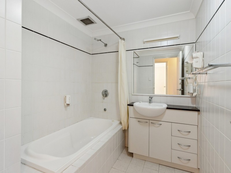 34/128 Mounts Bay Road, Perth WA 6000