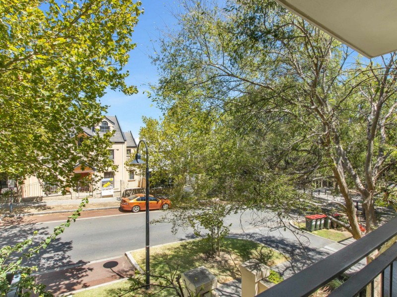6/24 Constitution Street, East Perth WA 6004