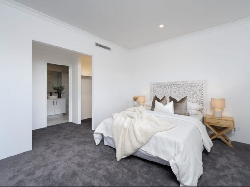 7 Clarkson Road, Maylands WA 6051