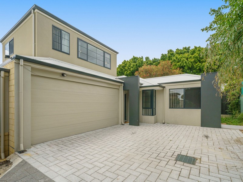 10d Smiths Avenue, Redcliffe WA 6104