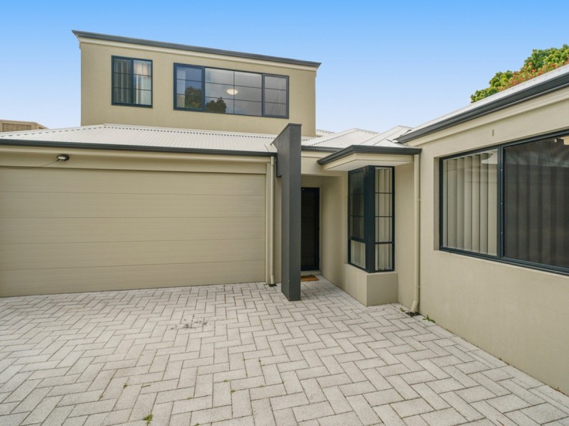 10d Smiths Avenue, Redcliffe WA 6104