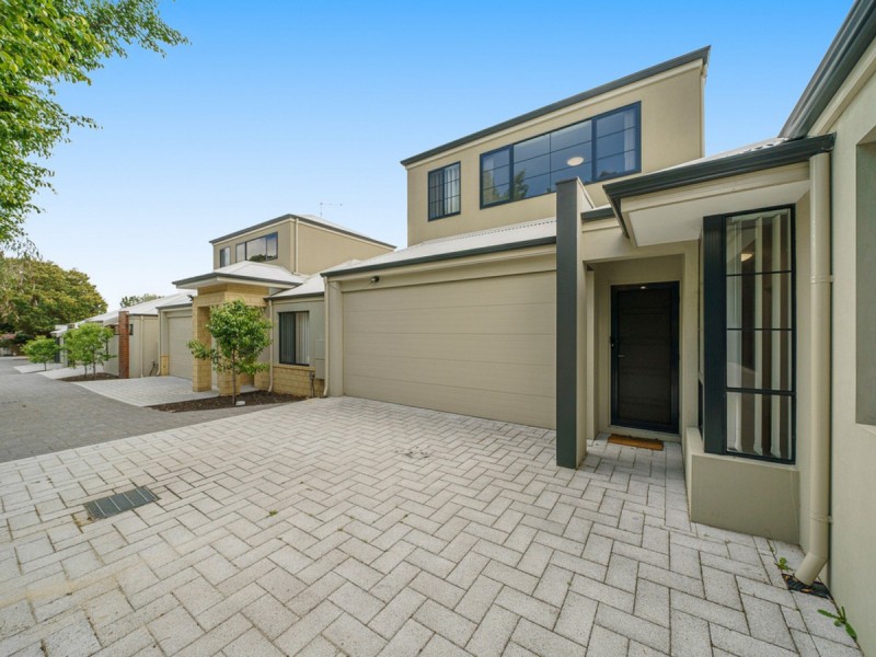 10d Smiths Avenue, Redcliffe WA 6104