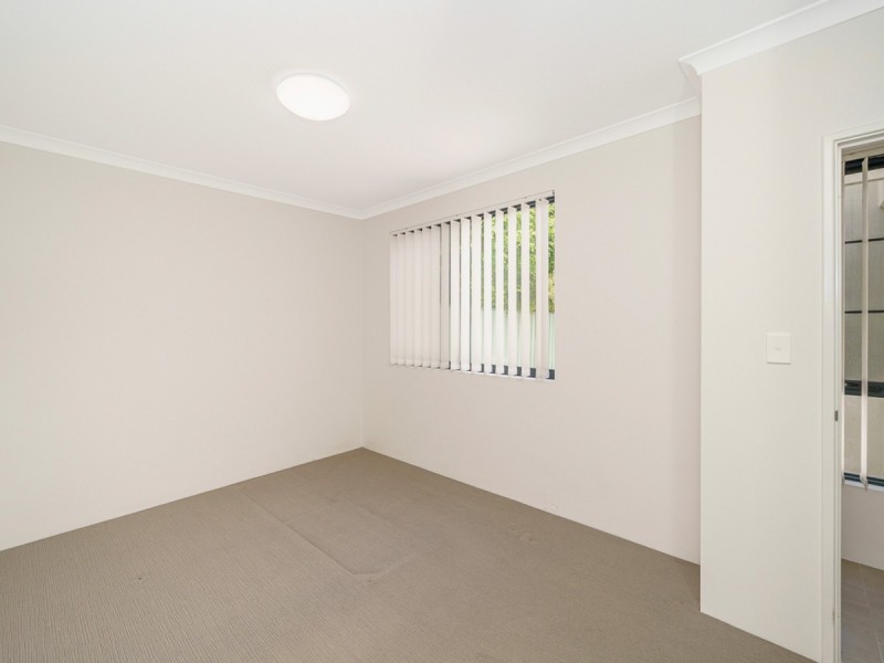 10d Smiths Avenue, Redcliffe WA 6104