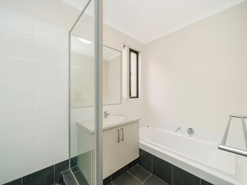 10d Smiths Avenue, Redcliffe WA 6104