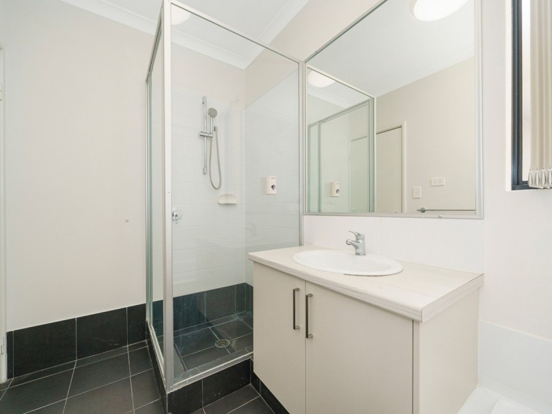 10d Smiths Avenue, Redcliffe WA 6104