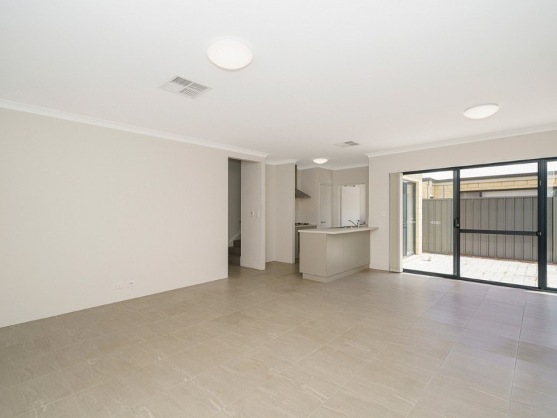 10d Smiths Avenue, Redcliffe WA 6104