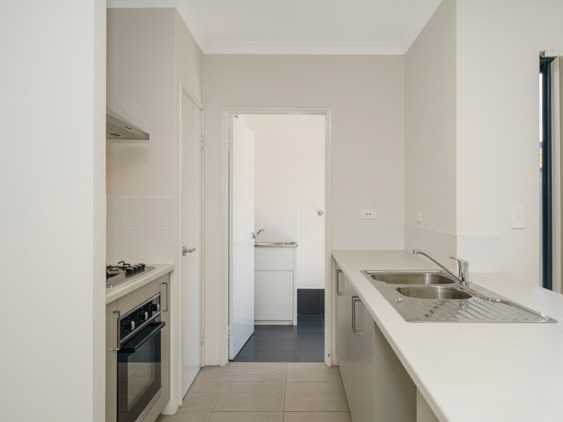 10d Smiths Avenue, Redcliffe WA 6104