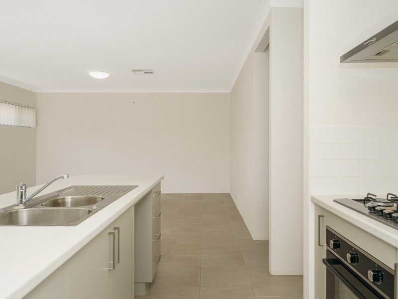 10d Smiths Avenue, Redcliffe WA 6104