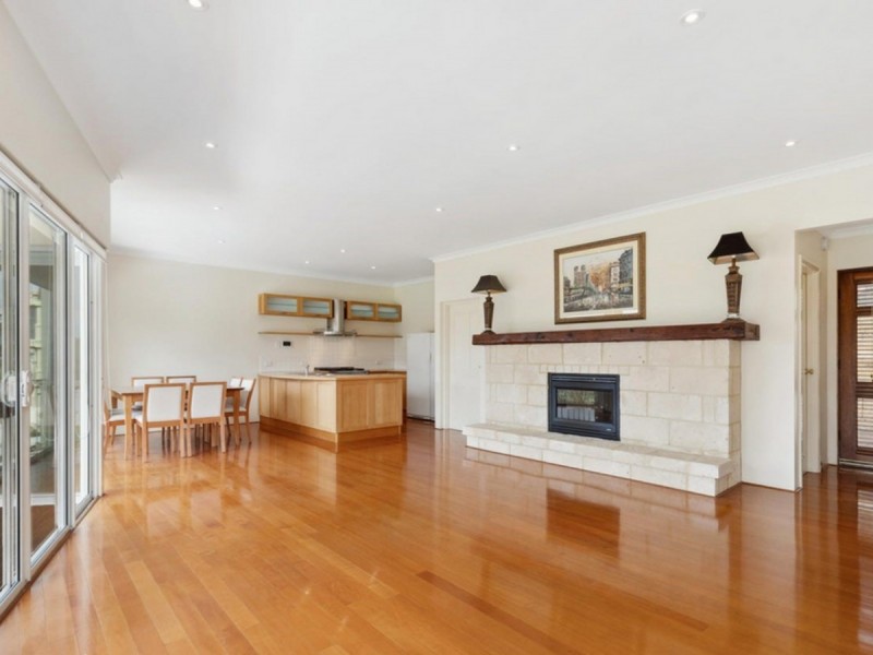 24 Jewell Lane, East Perth WA 6004