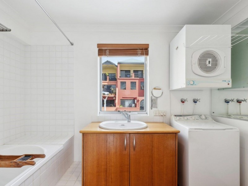 24 Jewell Lane, East Perth WA 6004