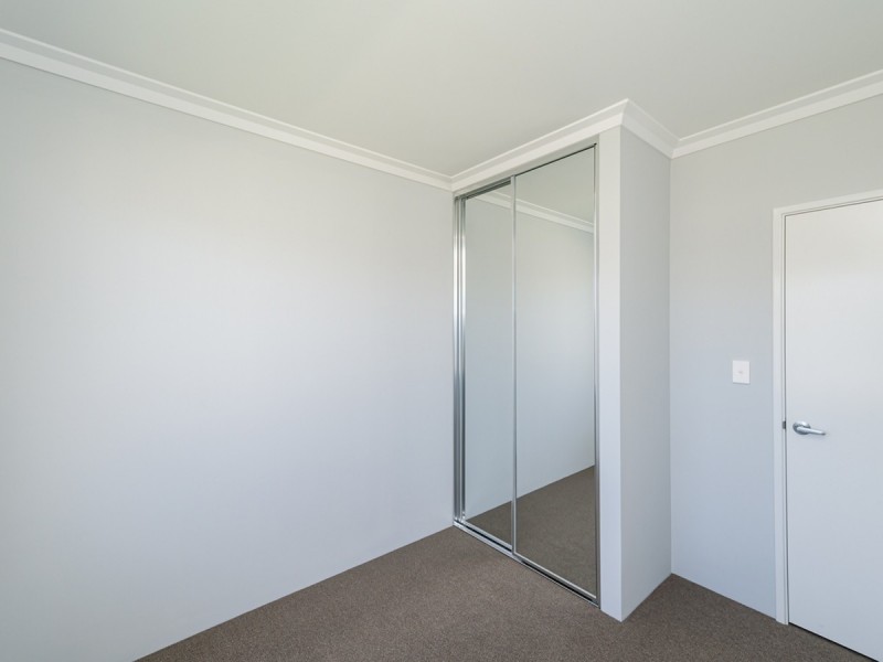 6 Holiday Way, Yanchep WA 6035