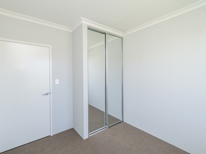 6 Holiday Way, Yanchep WA 6035