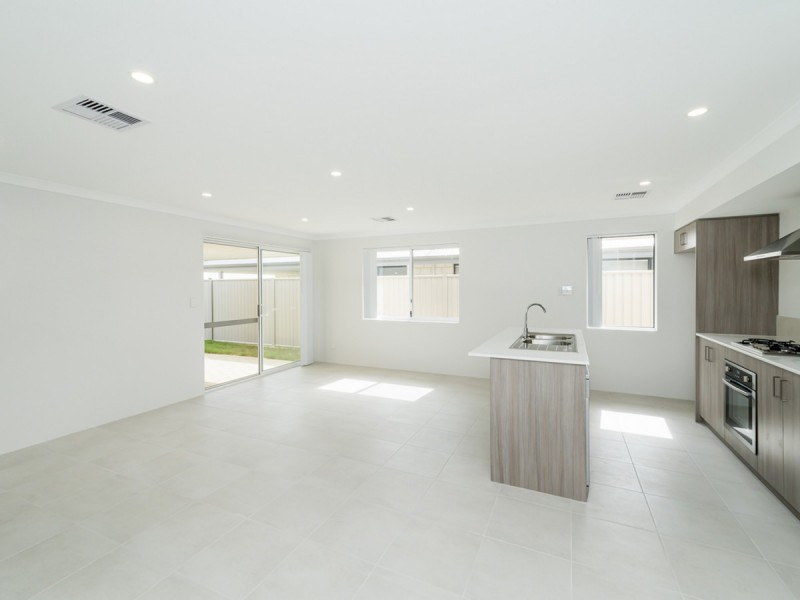 10 Sculpture Street, Alkimos WA 6038