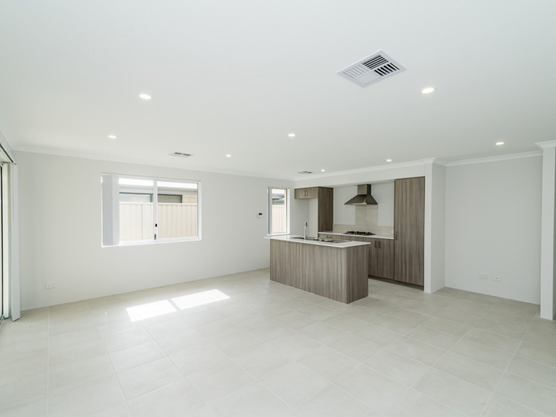 10 Sculpture Street, Alkimos WA 6038