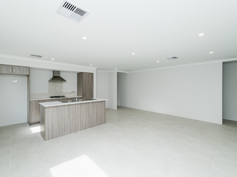 10 Sculpture Street, Alkimos WA 6038