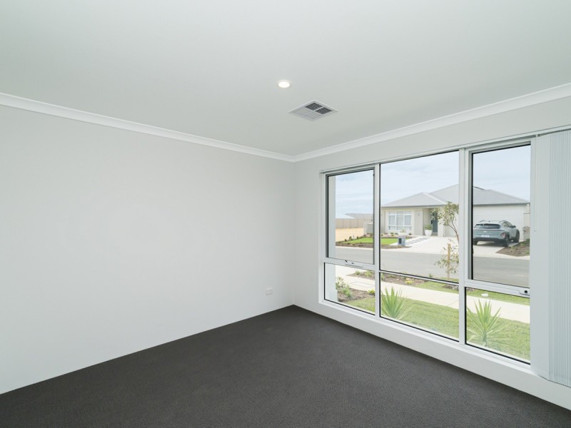 10 Sculpture Street, Alkimos WA 6038