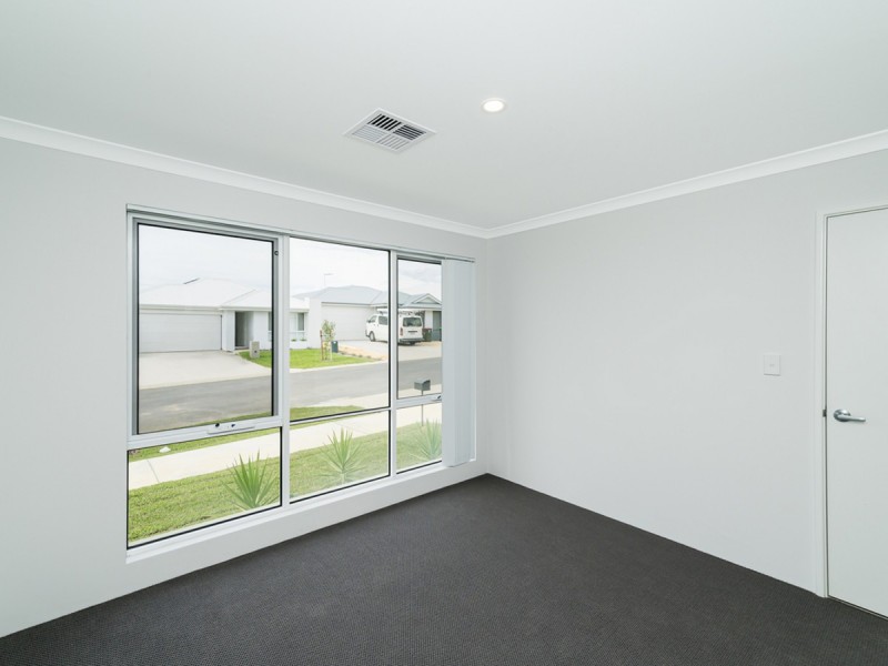 10 Sculpture Street, Alkimos WA 6038