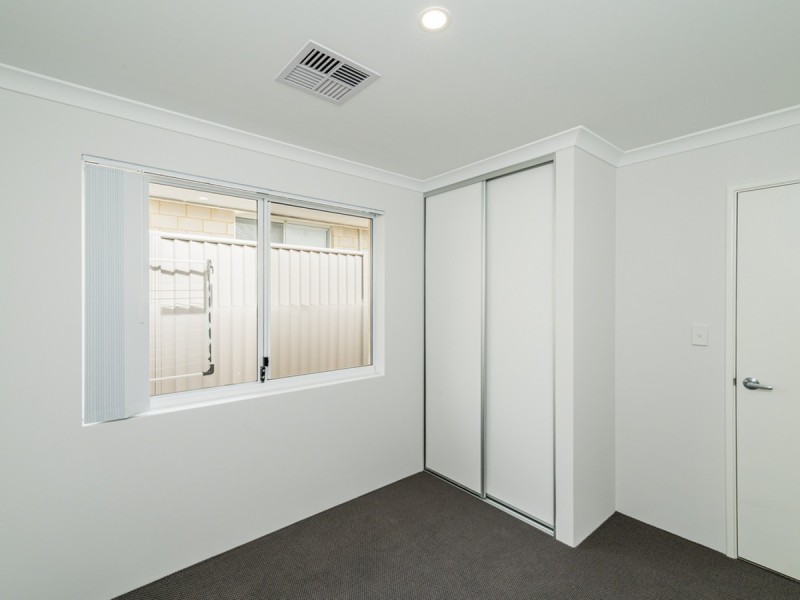 10 Sculpture Street, Alkimos WA 6038