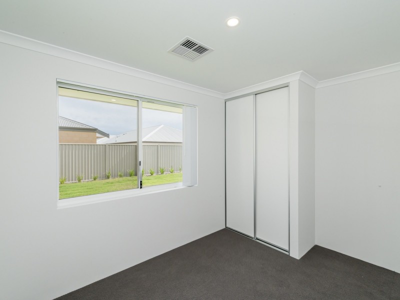 10 Sculpture Street, Alkimos WA 6038