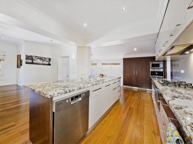 10 Douglas Avenue, Yokine WA 6060