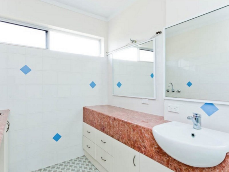 6/4 Villiers Street, Yokine WA 6060