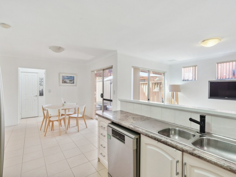 7/12 Forster Avenue, Lathlain WA 6100