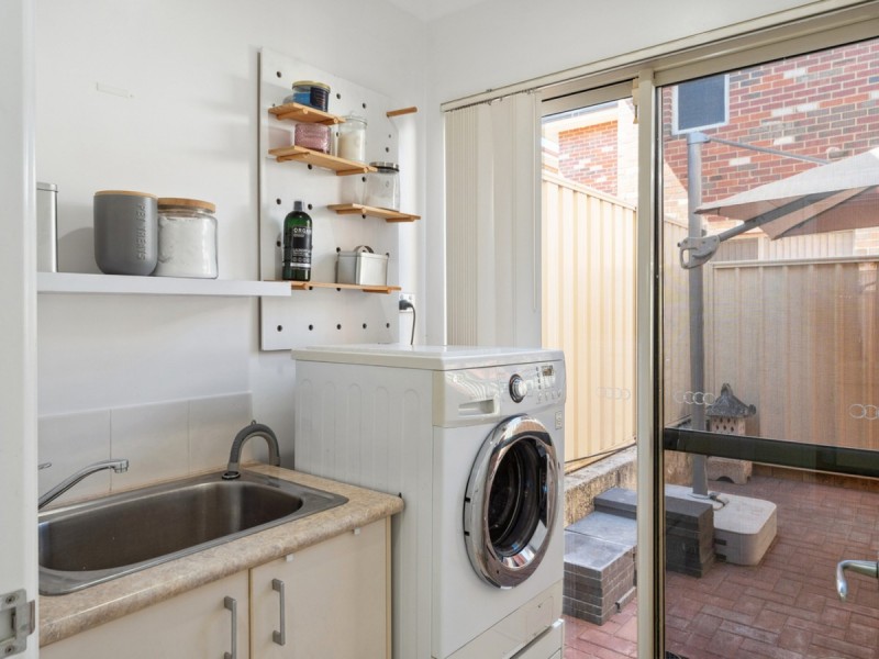 7/12 Forster Avenue, Lathlain WA 6100