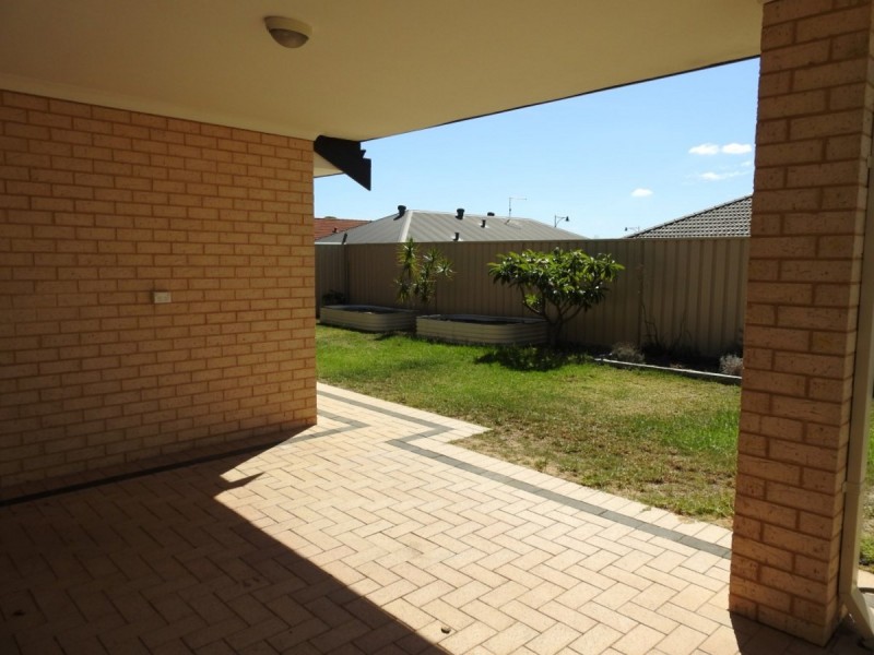 8 Woodhill Road, Baldivis WA 6171