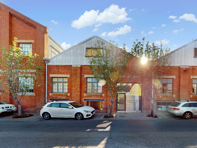 22 Little Saunders Street, East Perth WA 6004