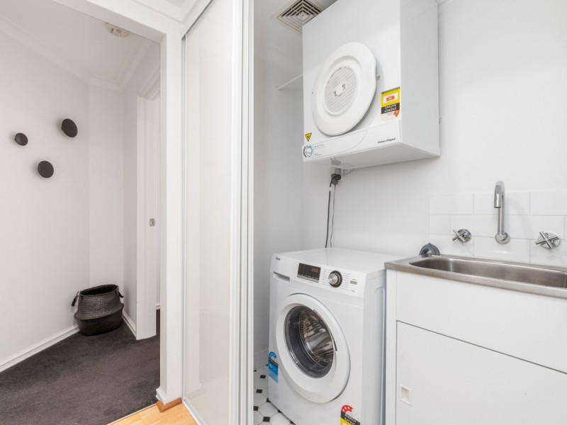 55B/22 Nile Street, East Perth WA 6004