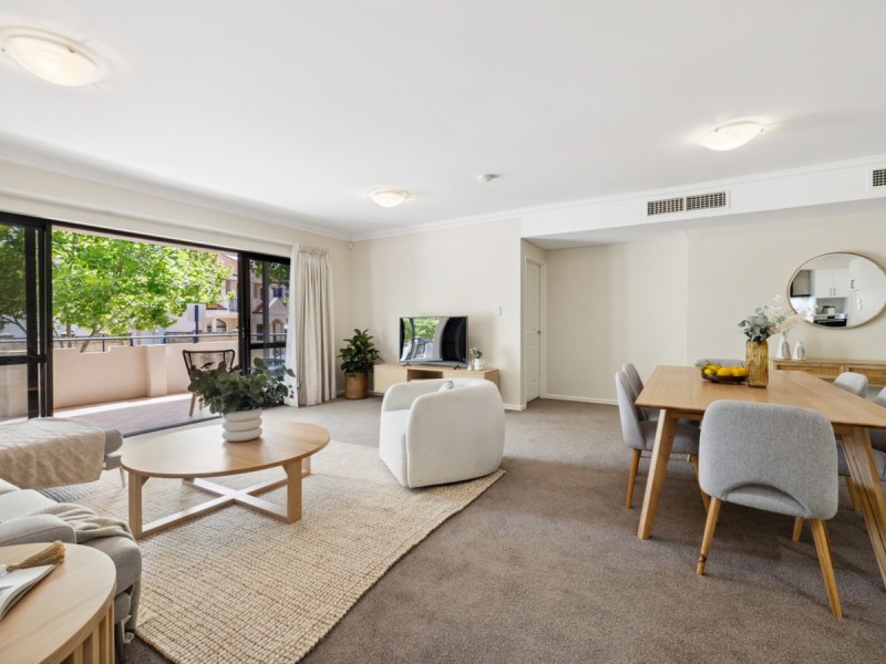 1/35 Haig Park Circle, East Perth WA 6004