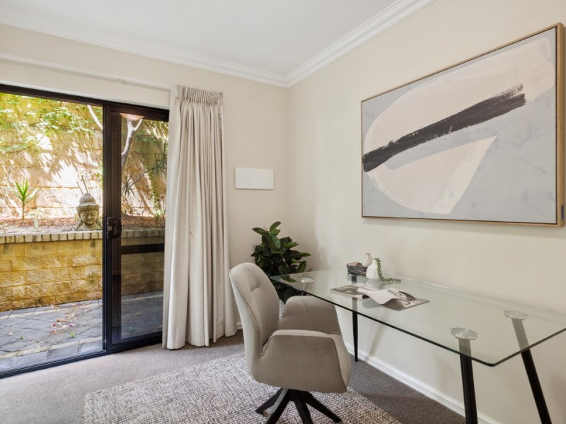 1/35 Haig Park Circle, East Perth WA 6004