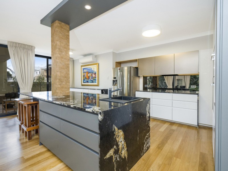 3/24 Constitution Street, East Perth WA 6004