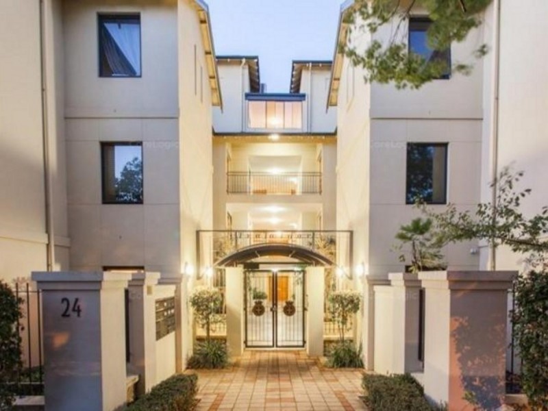 3/24 Constitution Street, East Perth WA 6004