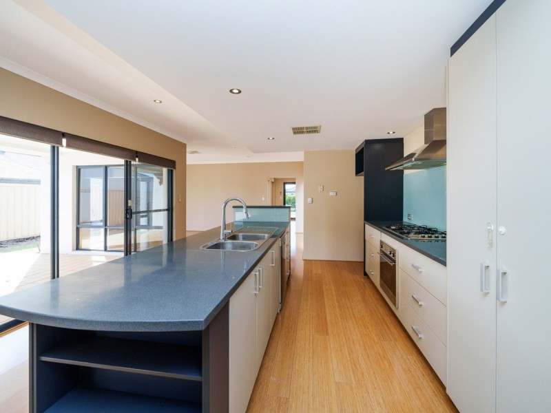 6 Alaska Crescent, Southern River WA 6110