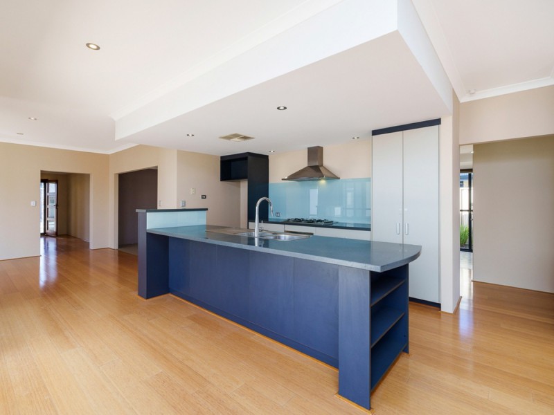 6 Alaska Crescent, Southern River WA 6110