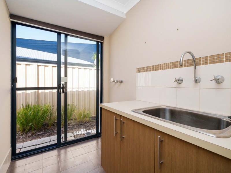 6 Alaska Crescent, Southern River WA 6110