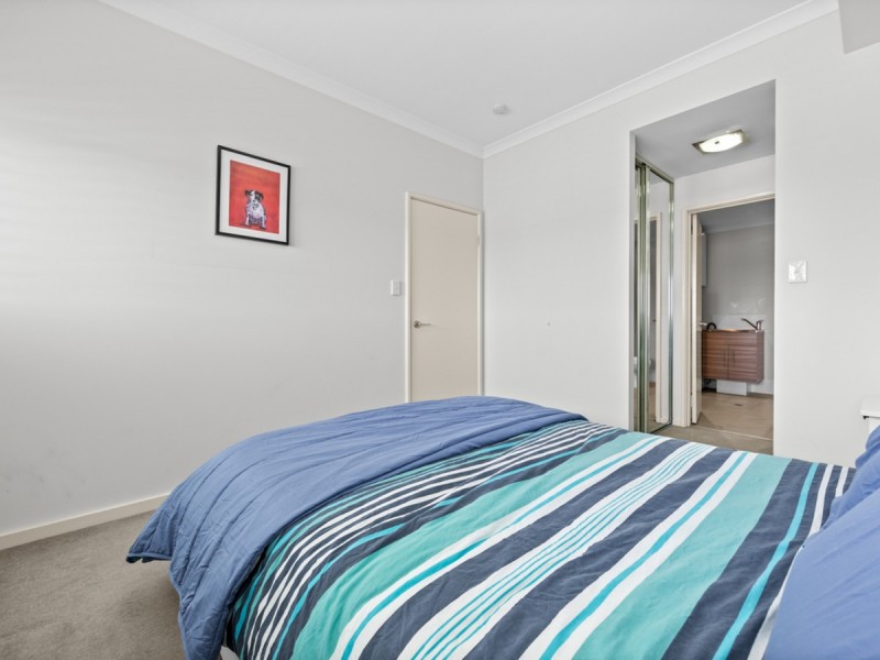 33/180 Stirling Street, Perth WA 6000