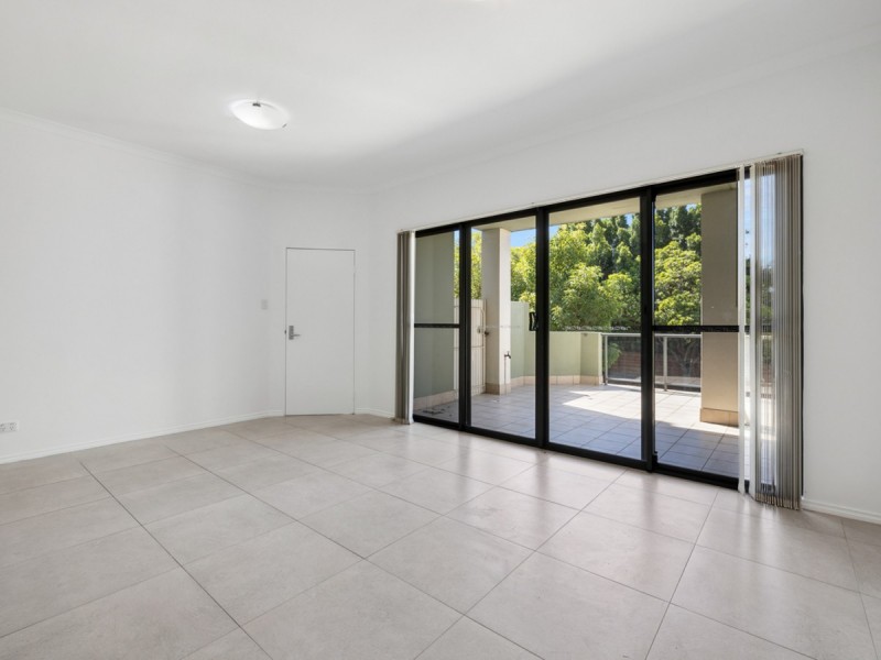 1/14 Waterloo Crescent, East Perth WA 6004