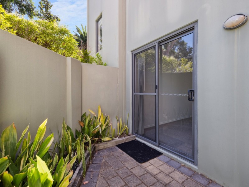 1/14 Waterloo Crescent, East Perth WA 6004