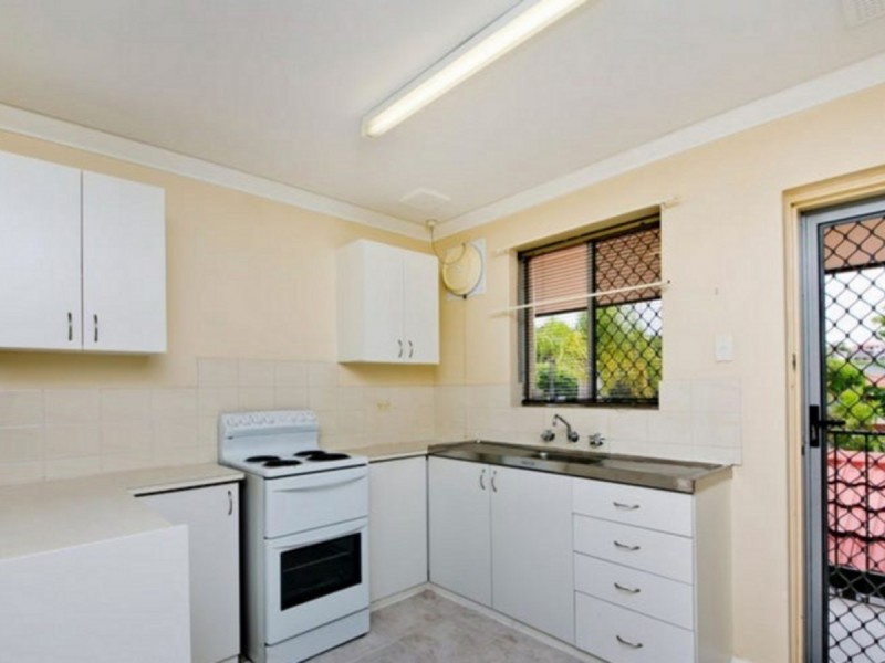 30/379 Hector Street, Yokine WA 6060
