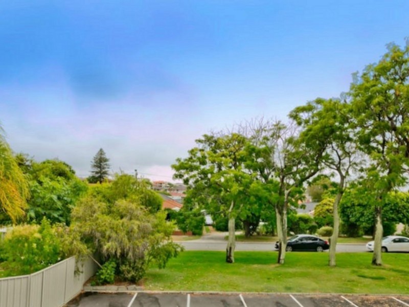 30/379 Hector Street, Yokine WA 6060
