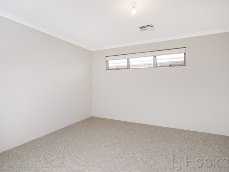 59 Lockhart Crescent, South Guildford WA 6055