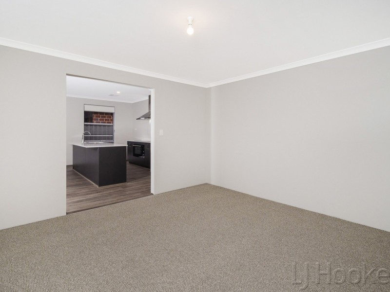 59 Lockhart Crescent, South Guildford WA 6055