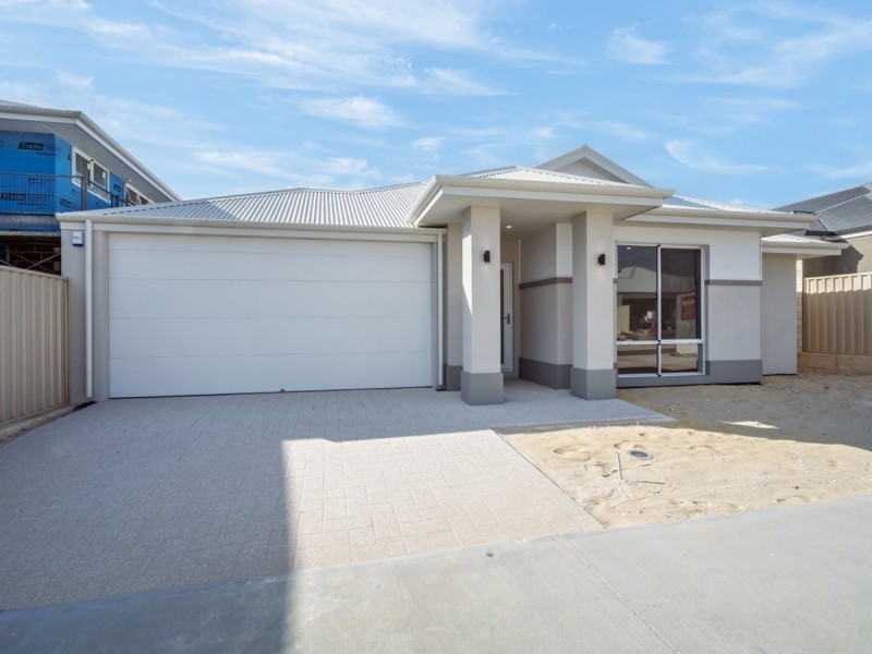 30 Venetian Road, Eglinton WA 6034