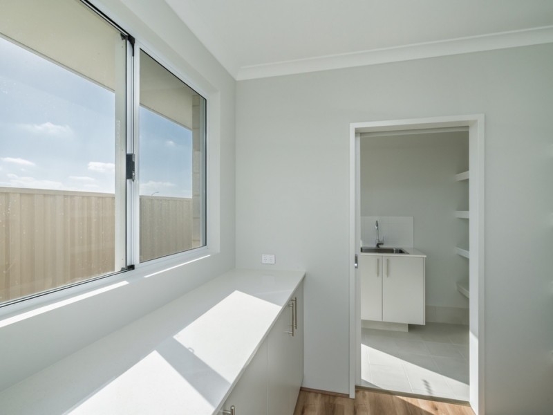 30 Venetian Road, Eglinton WA 6034