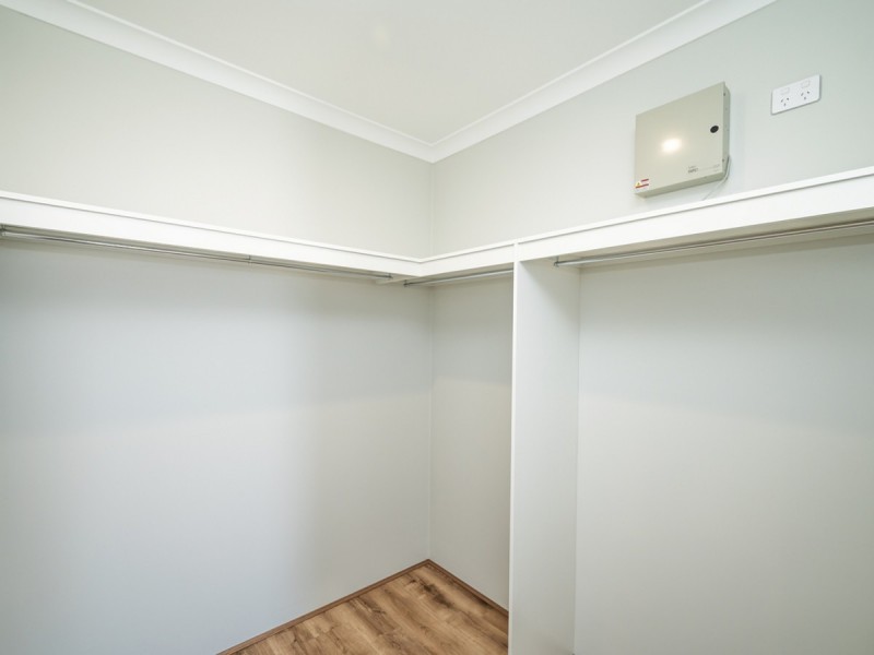 30 Venetian Road, Eglinton WA 6034