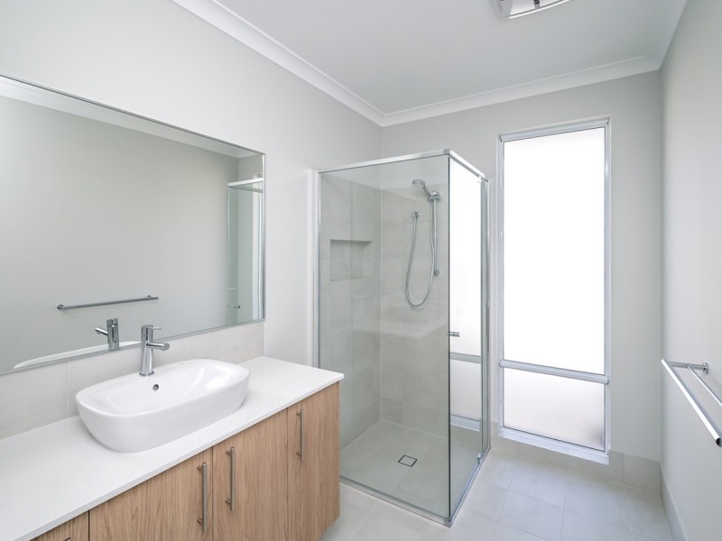 30 Venetian Road, Eglinton WA 6034