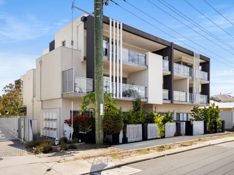 10/3 Liege Street, Woodlands WA 6018
